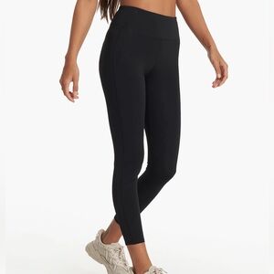 New with tags Vuori Women's Stride Black Leggings